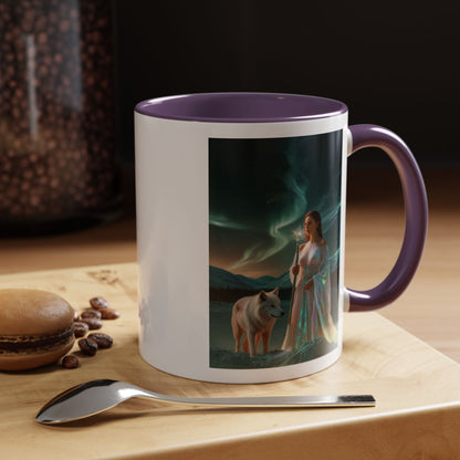 Taza de café Aurora Guardiana — Arte fantástico de mujer con lobo