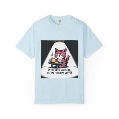 Camiseta divertida de gato y café: "Si valoras tu vida, déjame terminar mi café".