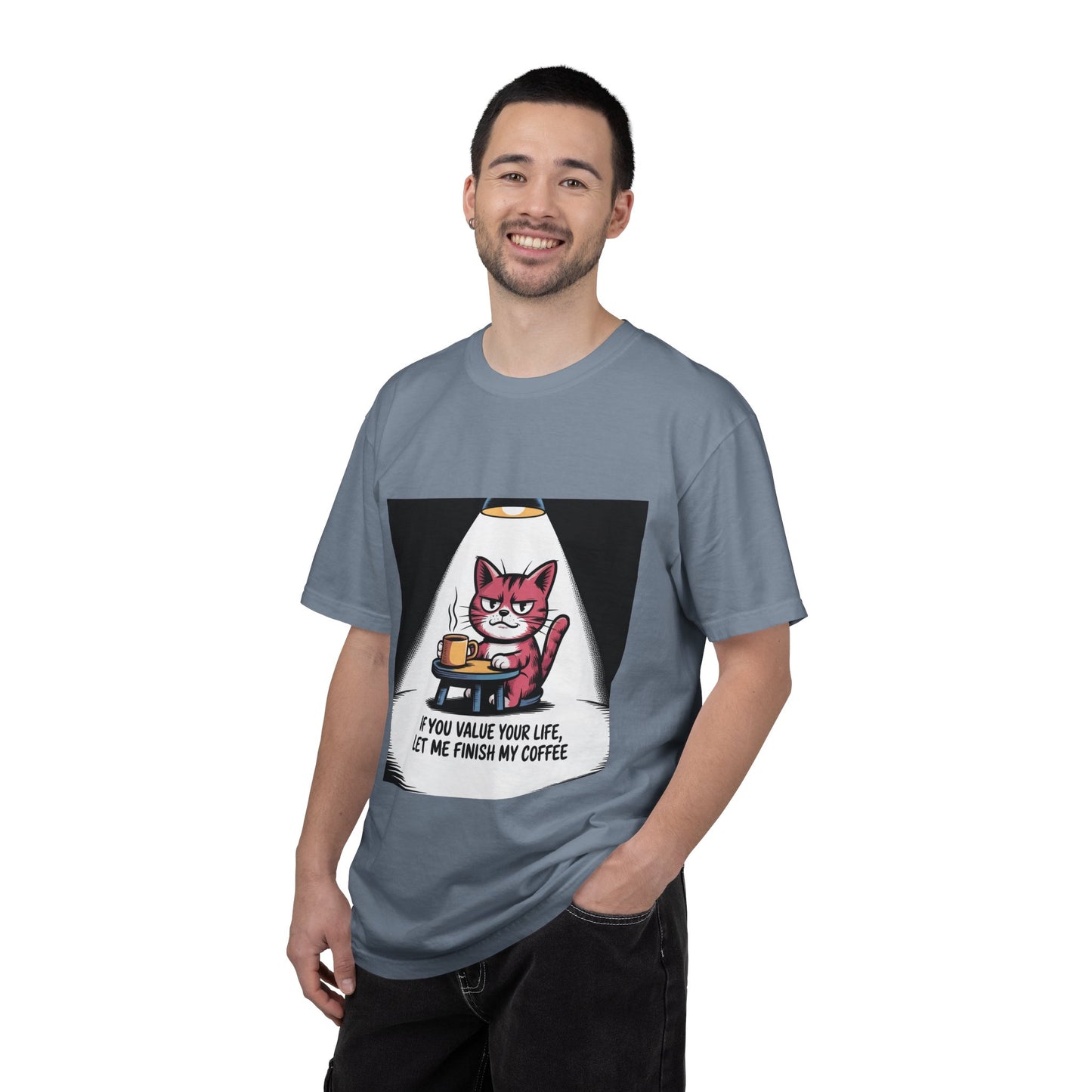 Camiseta divertida de gato y café: "Si valoras tu vida, déjame terminar mi café".