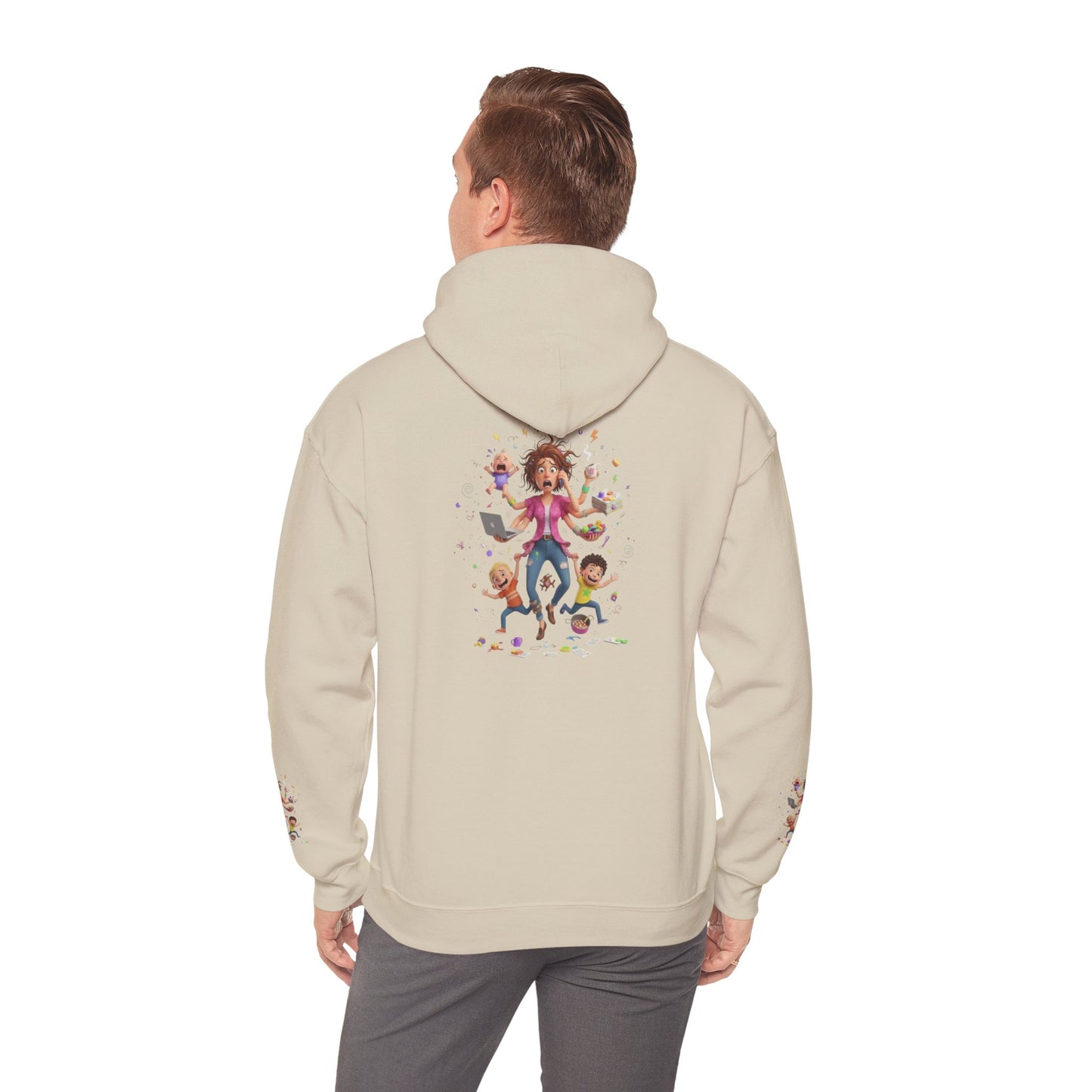 Hoodie – Pullover mit verspielter Illustration von Mutter und Kindern: „Super Mama“