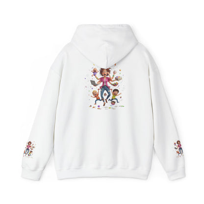 Hoodie – Pullover mit verspielter Illustration von Mutter und Kindern: „Super Mama“