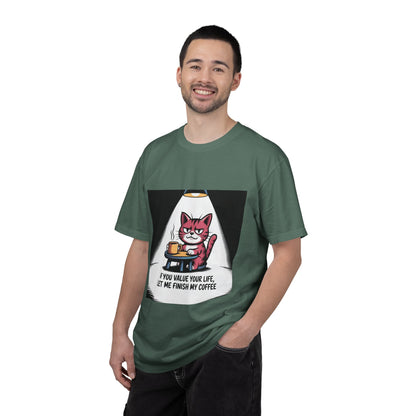 Camiseta divertida de gato y café: "Si valoras tu vida, déjame terminar mi café".