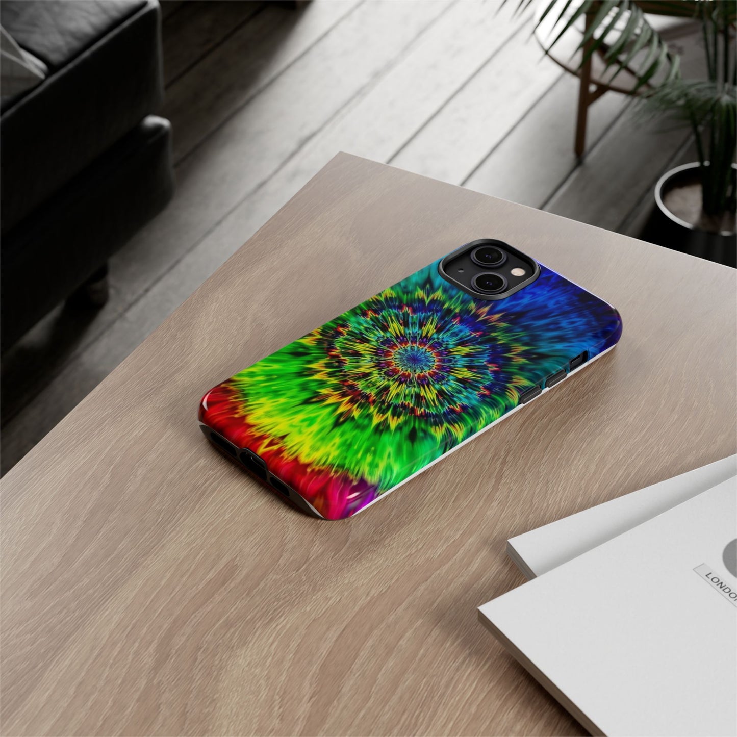 Funda resistente para teléfono con diseño de mandala psicodélico: protección vibrante con efecto tie-dye