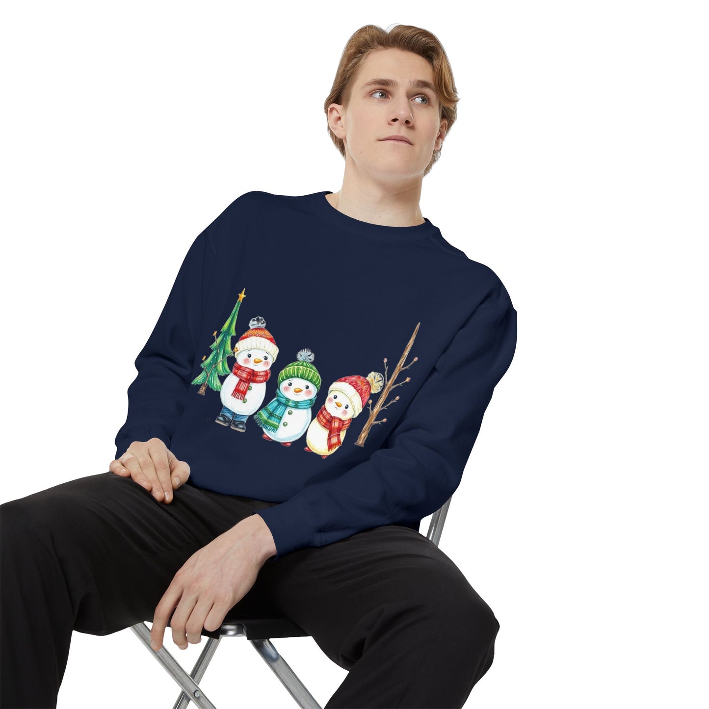 Weihnachtspullover mit Schneemann-Trio – Niedliches Schneemann-Motiv für die Feiertage