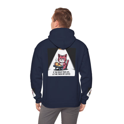 Coffee Cat Hoodie – „Wenn dir dein Leben lieb ist, lass mich meinen Kaffee austrinken“ Grafik-Hoodie