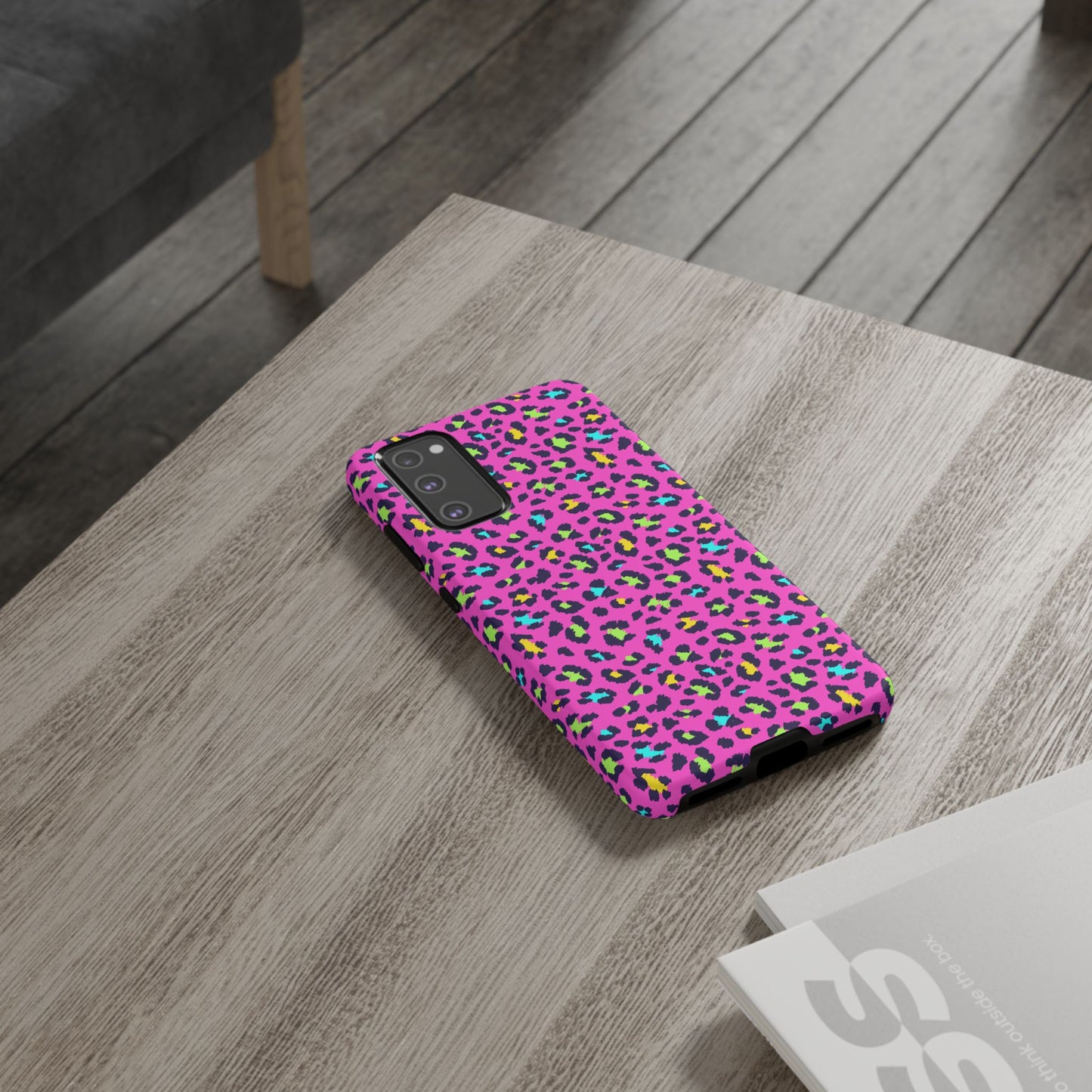 Samsung Handyhülle – Robuste Schutzhülle in leuchtendem Pink mit Leopardenmuster